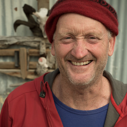 Ken, Sculptor, Cowra