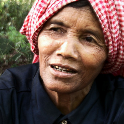 Yull Thanh, Phnom Village